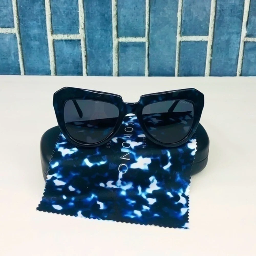 New KOMONO Stella Indigo Demi Sunglasses Cat Eye Retro Blue Tortoise